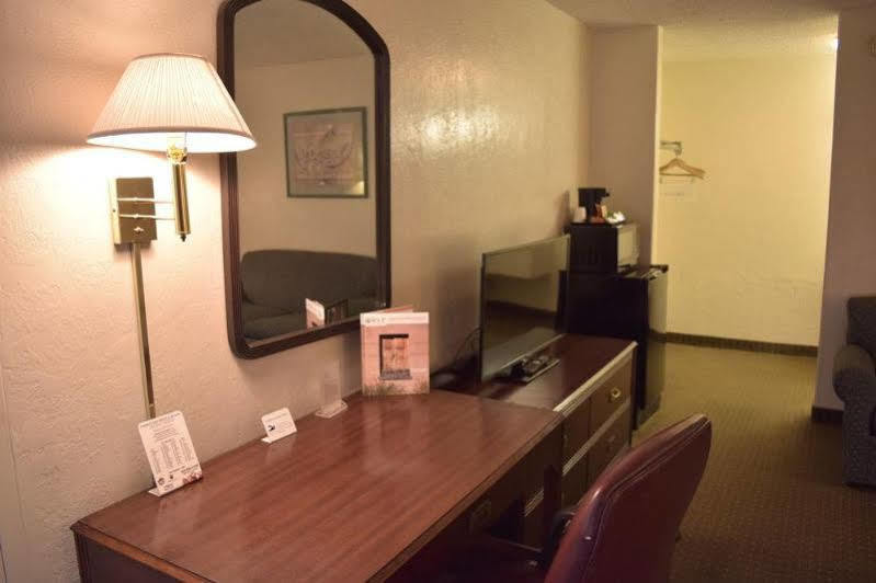 Knights Inn 土桑 外观 照片
